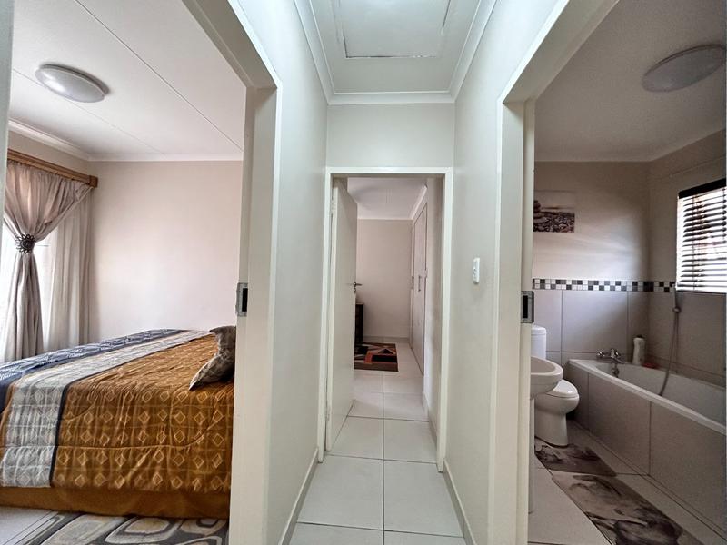 2 Bedroom Property for Sale in Ngwenya River Estate North West